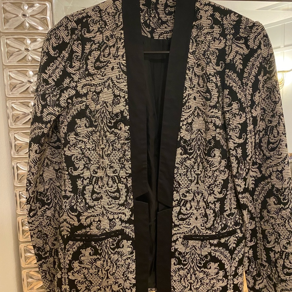 Jacket - Picture 3 of 4